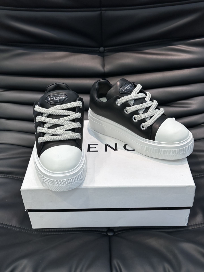 Givenchy Sneakers